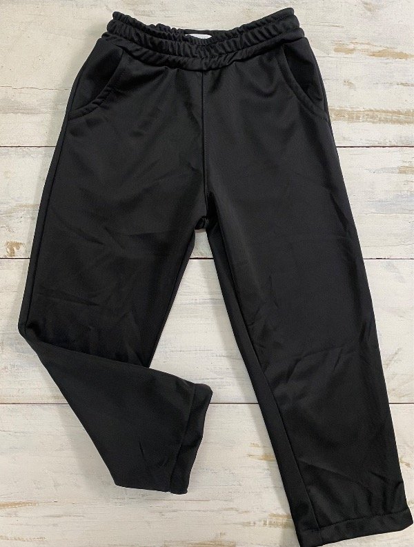Producto - Jogger deportivo frisado negro