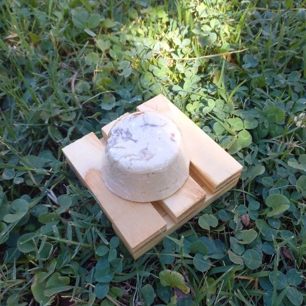 Producto - Shampoo sólido para cabello seco/anticaspa, de caléndula y arcilla blanca