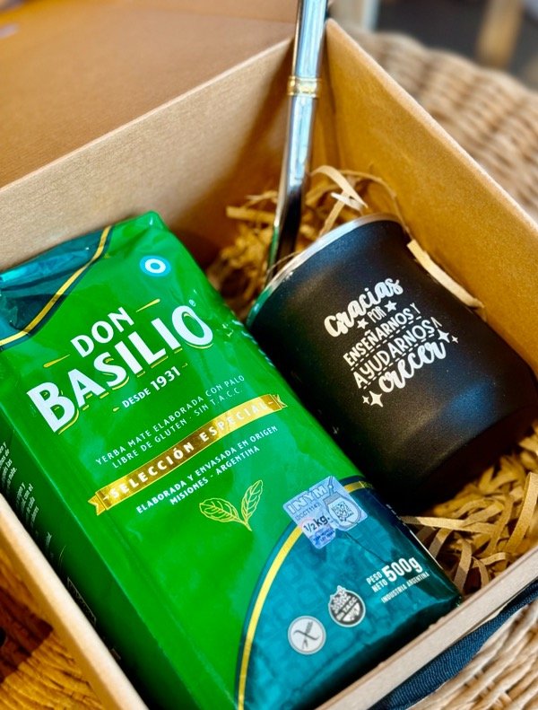 Producto - Mate de acero DÍA DEL MAESTRO + 500g de yerba don Basilio