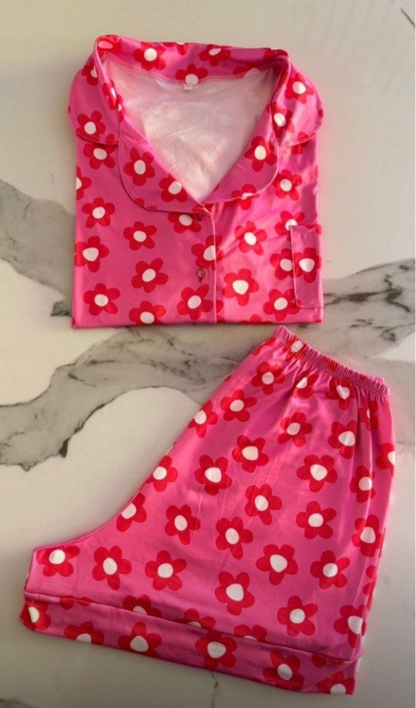 Producto - Pijama camisero flores fucsia