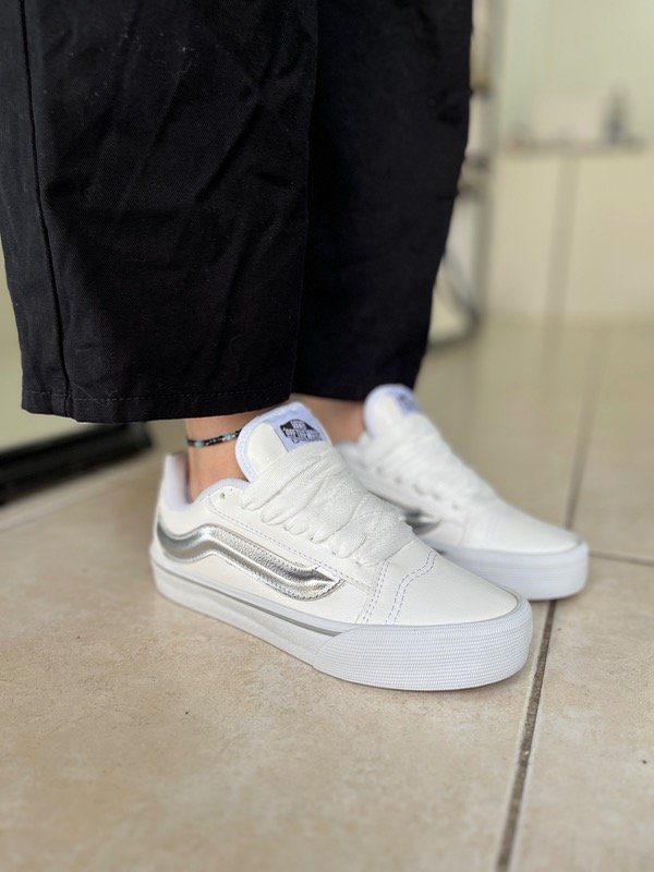 Producto - KNU WHITE