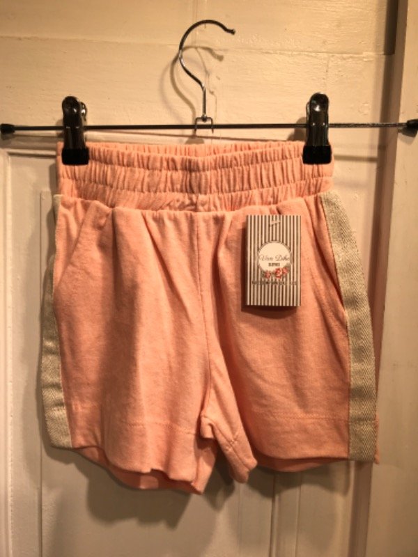 Producto - Short VAN DIKE salmón con brillos Nuevo c/etiqueta Talle 4 años - PRECIO: 30X