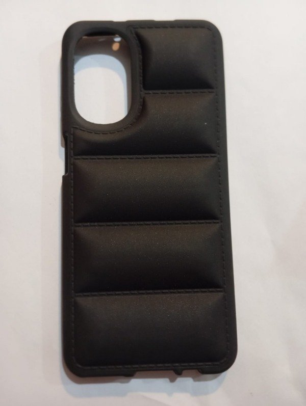 Producto - Funda Puffer Negro para Moto G52 - G82