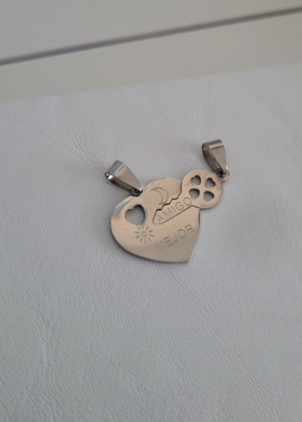Producto - Dije corazón con llave para compartir de mejor amigo acero quirúrgico - 1