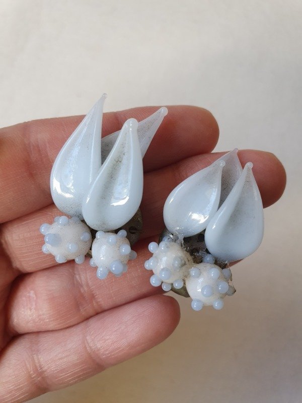 Producto - Aros Clips Hojas Cristal Murano Celeste Pálido - 3