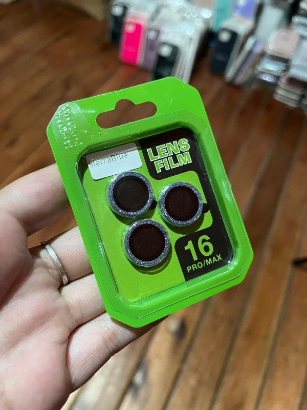 Producto - Iph 16 pro y iph 16 pro max protector de camara brillo azul claro