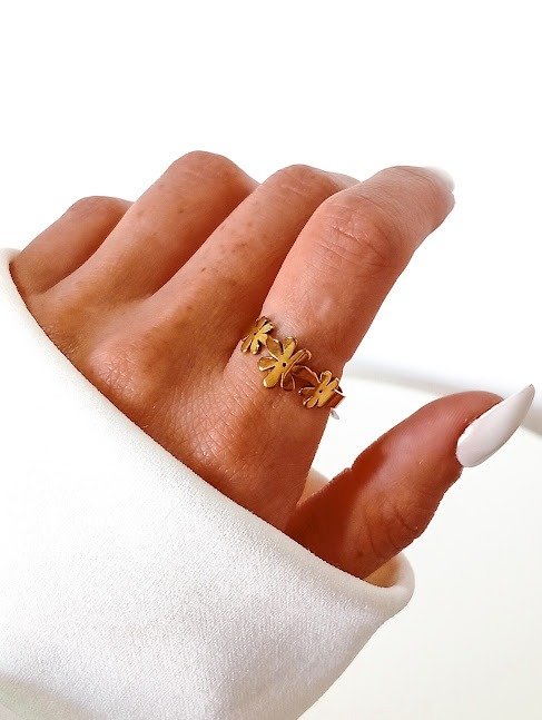 Producto - Anillo MARGARITAS - talle 16 - Acero dorado