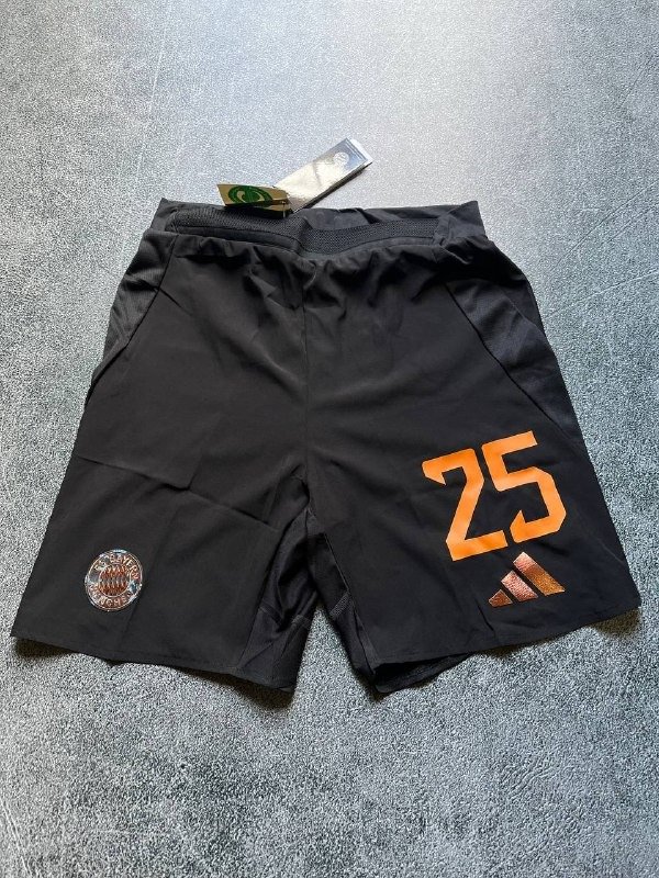 Producto - Short Bayern Munich visitante 24/25 Version jugador 25 Muller
