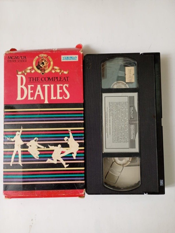 Producto - The compleat Beatles - Malcom McDowell - MGM/UA Videoman 1985