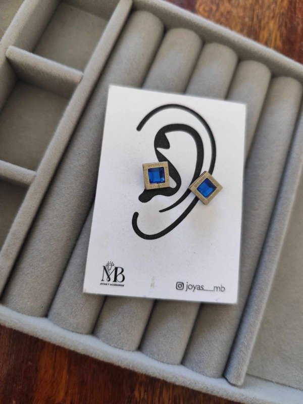 Producto - Aros cuadrados bulgari azul. Tamaño M. Acero quirúrgico.