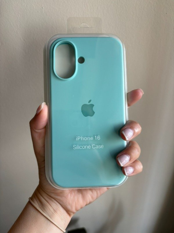 Producto - Silicone Case Verde Oceano Iphone 16