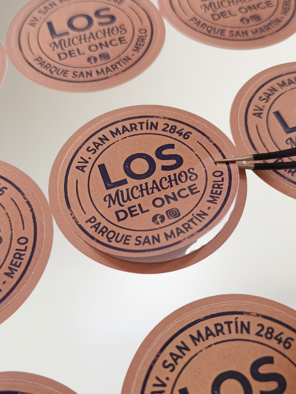 Producto - Stickers adhesivos para marcas - 4cm