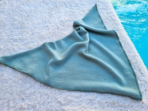 Producto - PAÑUELO LISO CEY 50X50 CM VERDE SECO