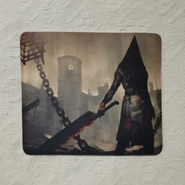 Producto - Mouse pad Pyramid Head