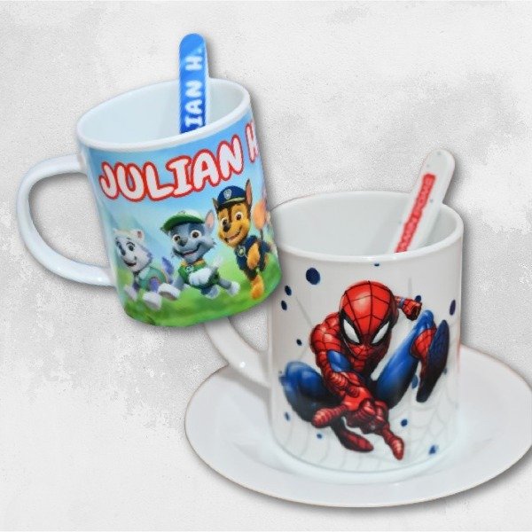 Producto - TAZA PLÁSTICA + CUCHARA + PLATO