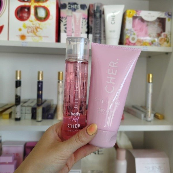 Producto - Estuche original dieciocho  body splash + body lotion