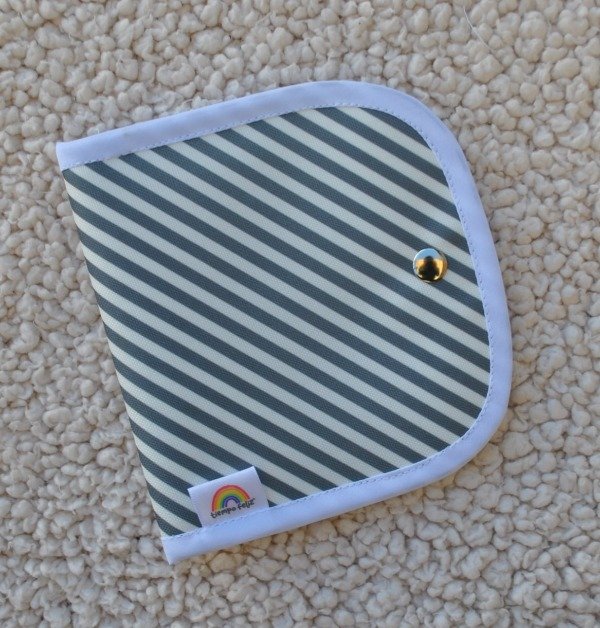 Producto - Mi Primer Estuche Rayas Gris Topo