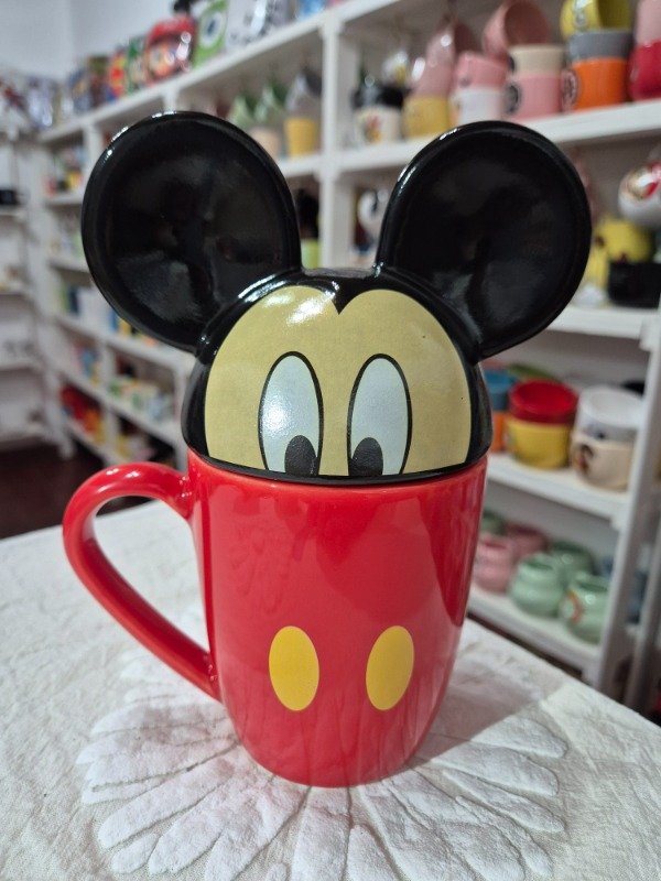 Producto - Taza premium Mickey con tapa