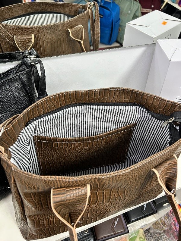 Producto - Cartera croco mediana con correa fija - 2