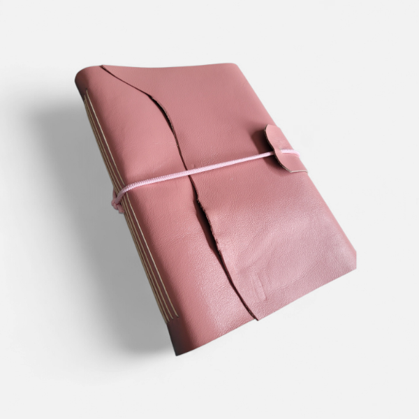 Producto - Bitácora A5 (15x21) de Cuero Rosa Viejo