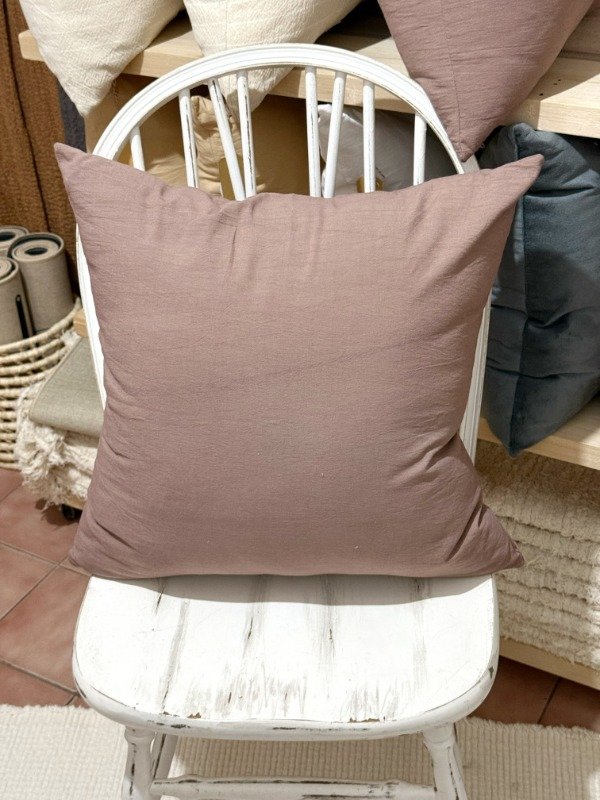 Producto - Almohadón Tussor vino 50x50cm.