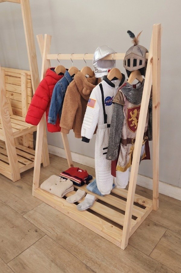 Producto - Perchero disfraces
