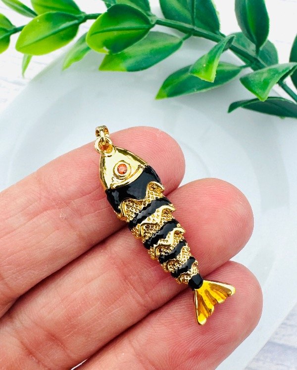 Producto - DIJE PEZ KOI GOLDFILLED NEGRO