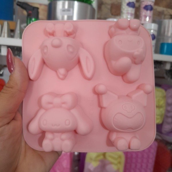 Producto - Molde kitty, kruomi , stich