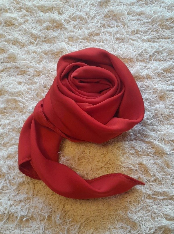 Producto - Pañuelo de seda importado 8 90 x 90 cm