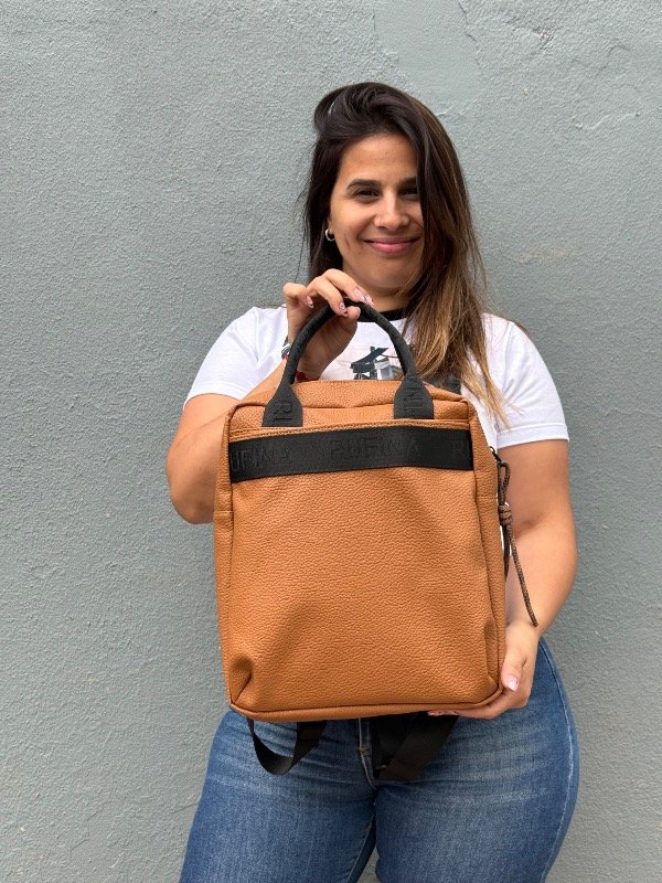 Producto - Mochila Lula cuero texturado marrón - 1