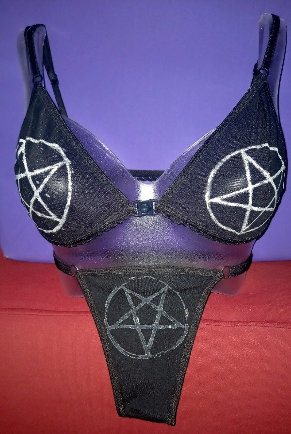 Producto - Talle 90 CONJ. Pentagrama invertido