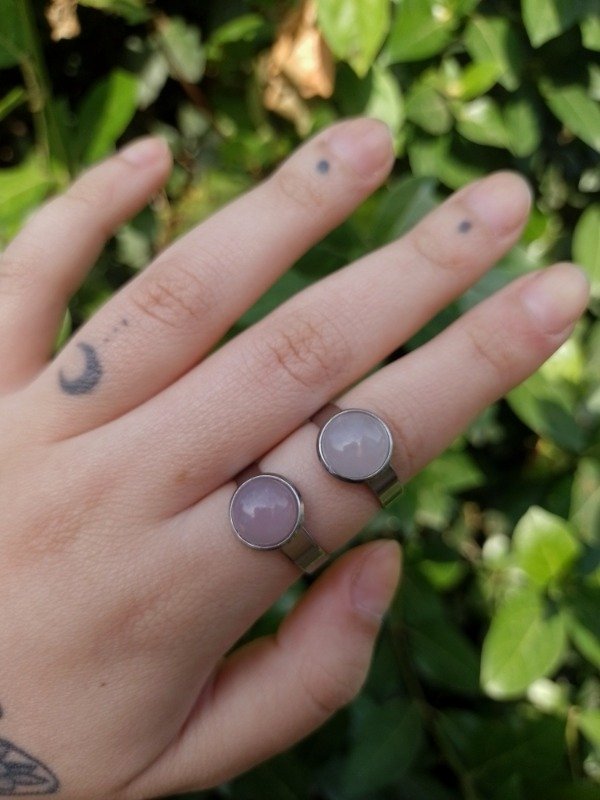 Producto - Anillo de Acero con Cuarzo Rosa