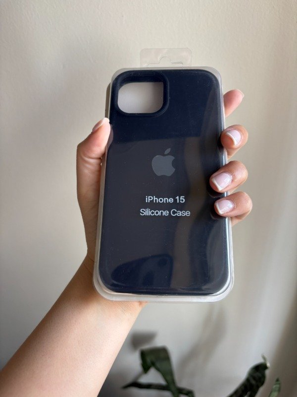 Producto - Silicone Case negra Iphone 15