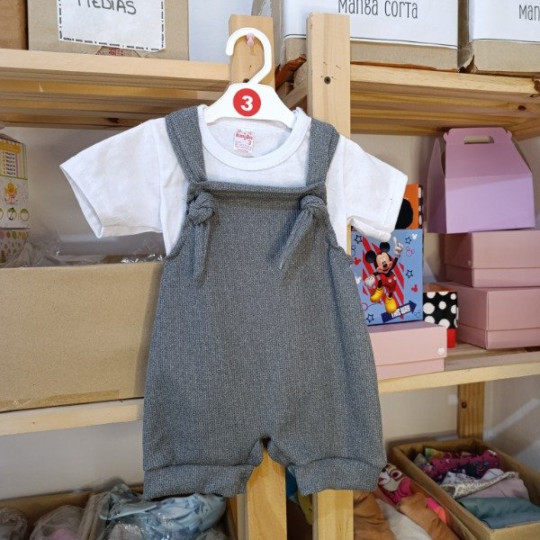 Producto - TALLE 3 - Enterito wafle nudo más remera - Gris