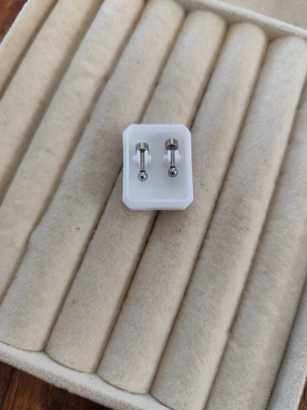 Producto - Aros abridor bolita a rosca. Tamaño S. Acero quirúrgico.