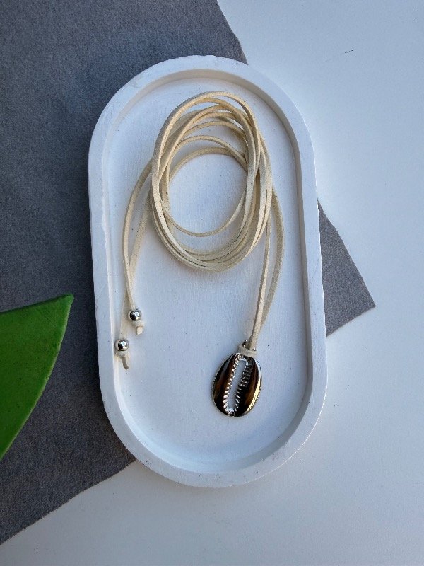 Producto - Choker caracol beige