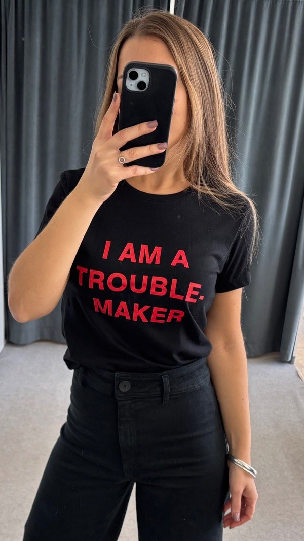 Producto - Remera I Am trouble maker negra