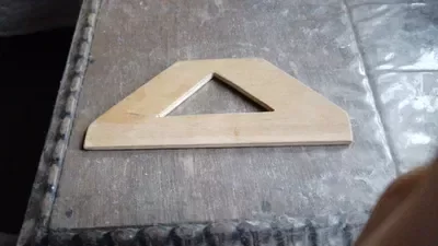 Producto - Triangulo corta esquinas en madera