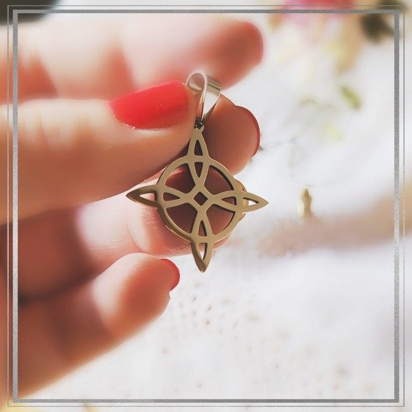 Producto - Dije nudo de bruja simple