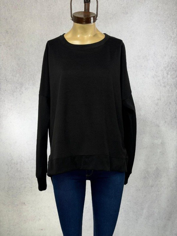 Producto - BUZO MICROPOLAR NEGRO OVER