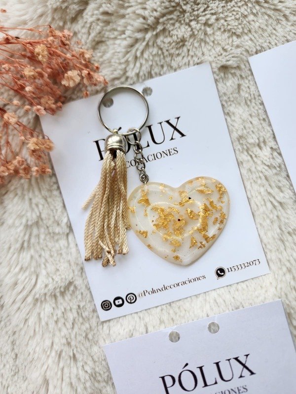 Producto - Llavero corazón- Cristal con papel dorado
