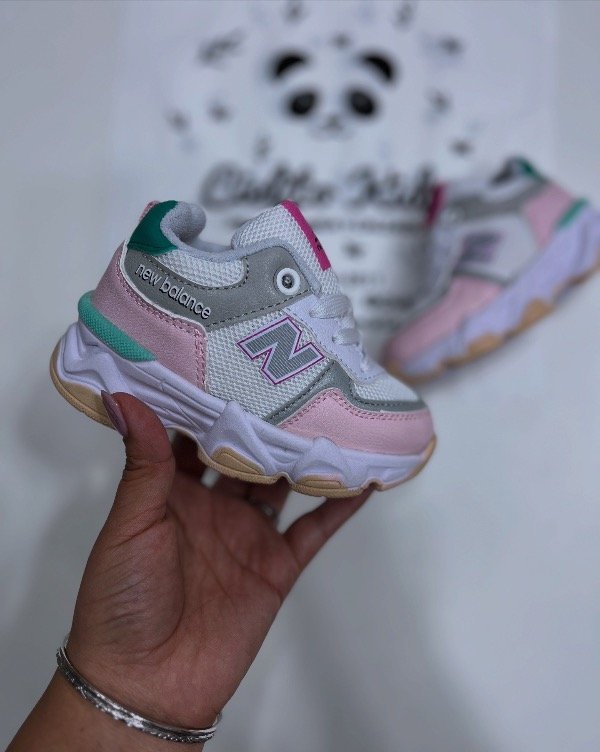 Producto - NEW BALANCE ROSA