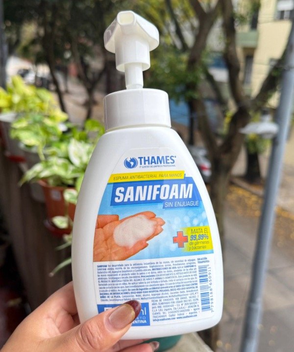 Producto - Espuma desinfectante o repuesto