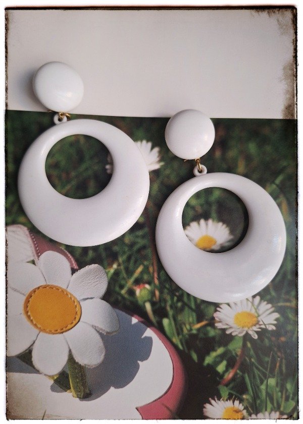 Producto - Aros plástico Vintage blanco