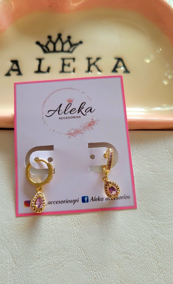 Producto - Conjunto collar y argollas gota morada de acero dorado - 5