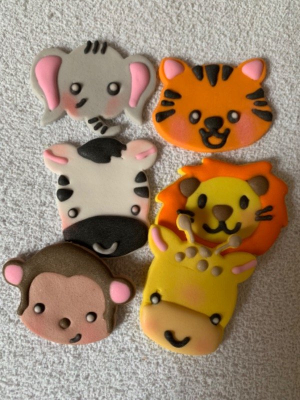 Producto - Animalitos de la selva en pastillaje x12 unidades (6 diseños surtidos)