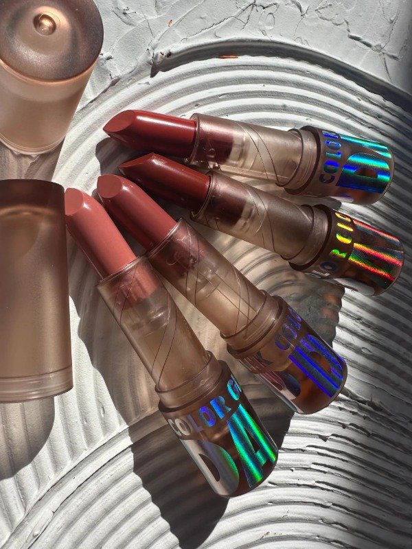 Producto - Labial en barra color glow Dapop