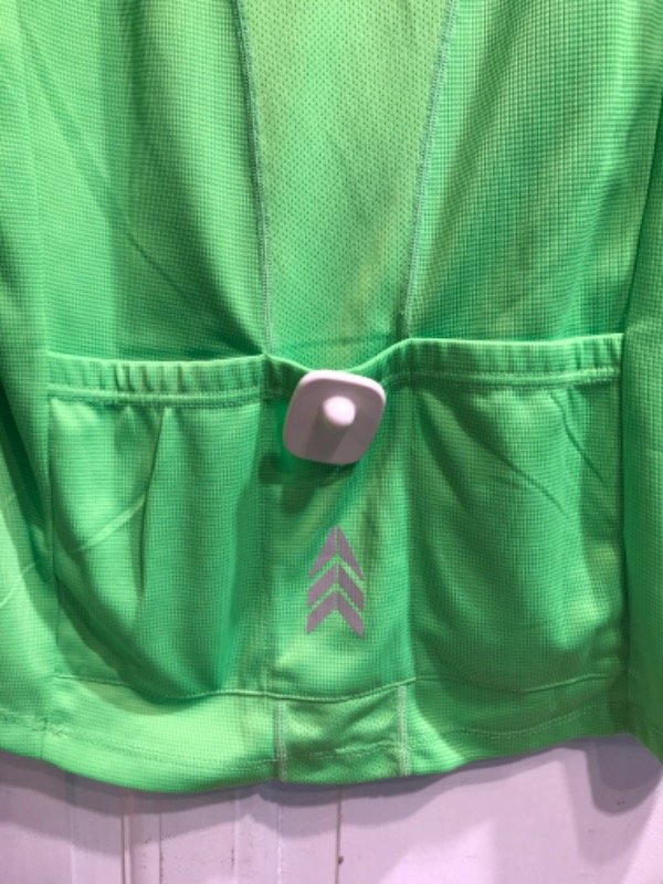 Producto - Chomba BPRO deportiva fluo- Talle L- PRECIO: 36x - 3