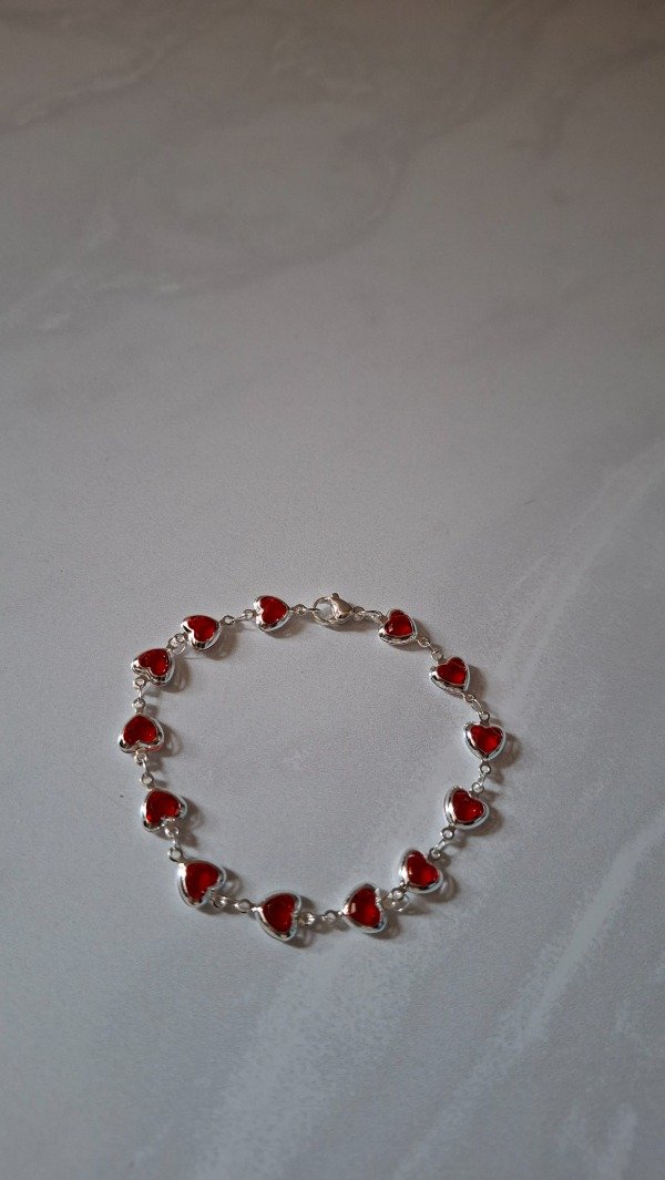 Producto - Pulsera de acero blanco corazones rojos