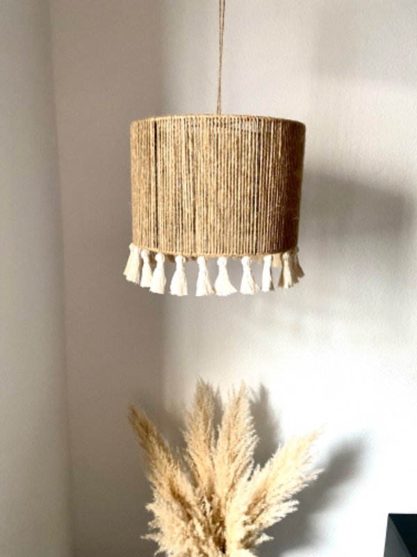 Producto - Pantalla con borlas